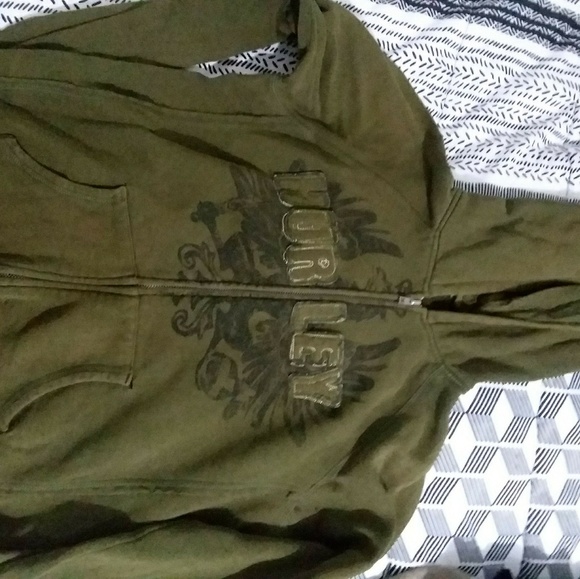 Sweaters - Picture 4 of 8